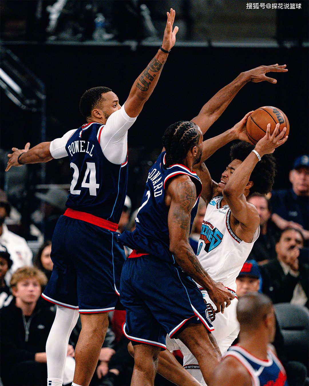 乐鱼体育官网-关于风云突变！洛杉矶快船集结日绝杀压哨，意甲版图或变，悬念犹存，阵容厚度经受考验的信息